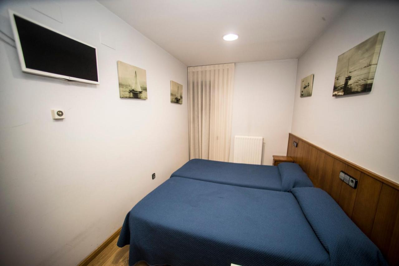 Hostal Caballeros โซรีอา ภายนอก รูปภาพ