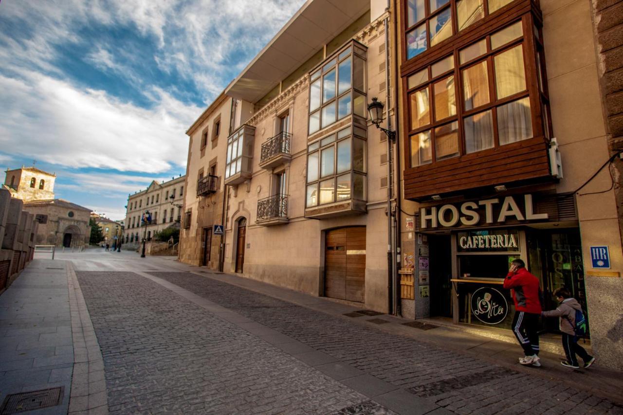 Hostal Caballeros โซรีอา ภายนอก รูปภาพ
